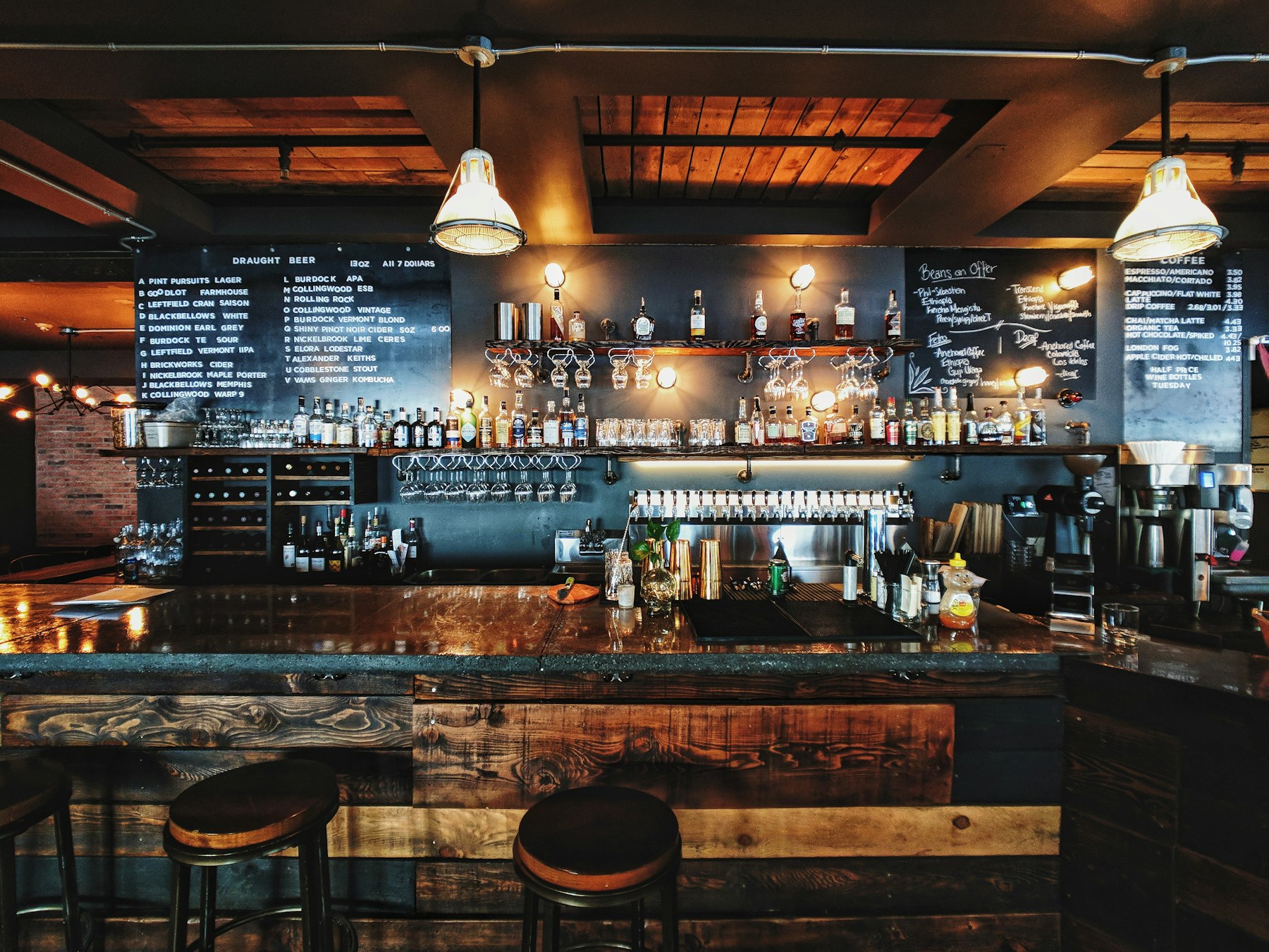 Bar and pass — the room at service